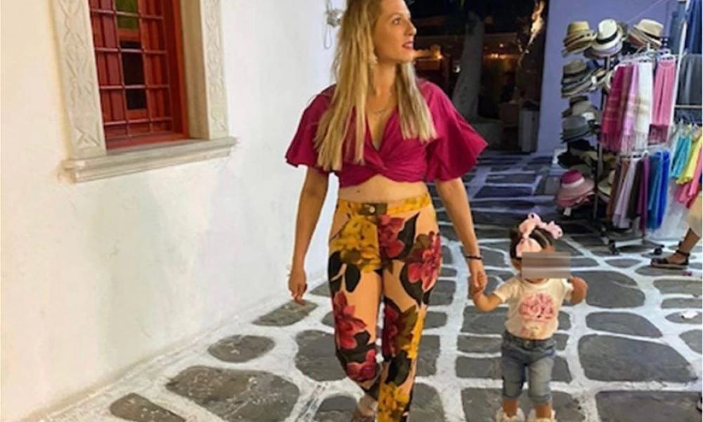 Ελληνίδα γιαγιά ετών… 33: Παντρεύτηκε από τα 16, το ίδιο και ο γιος της!